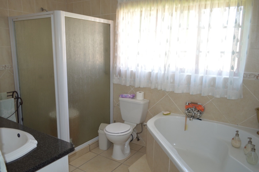 3 Bedroom Property for Sale in Wilkoppies North West